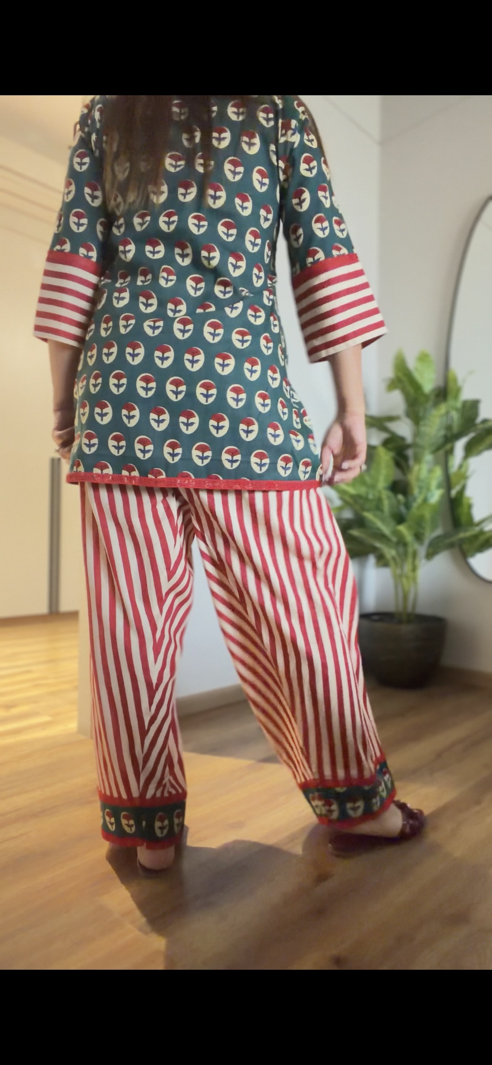 Jashn Stripe Set
