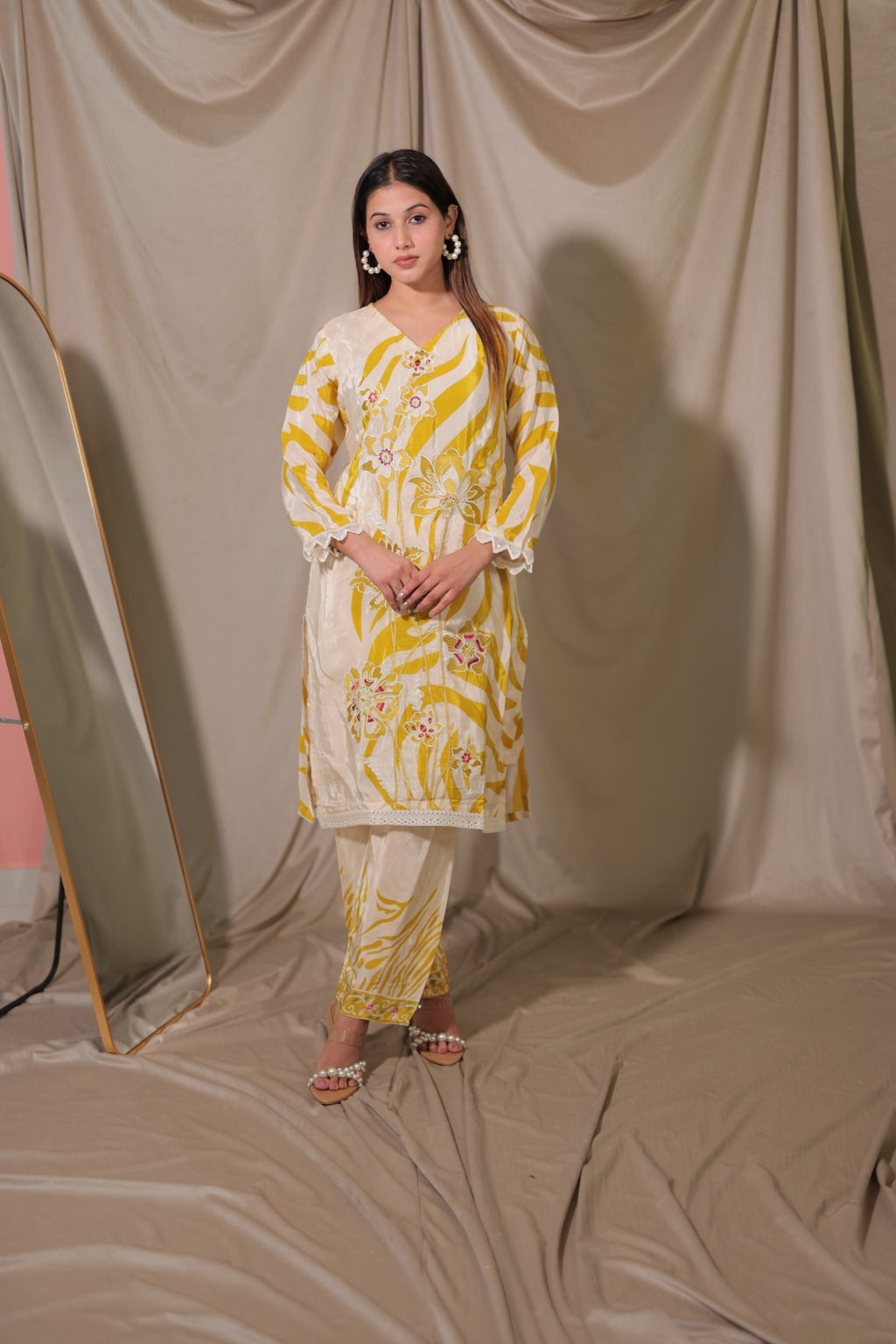 Roohani Set