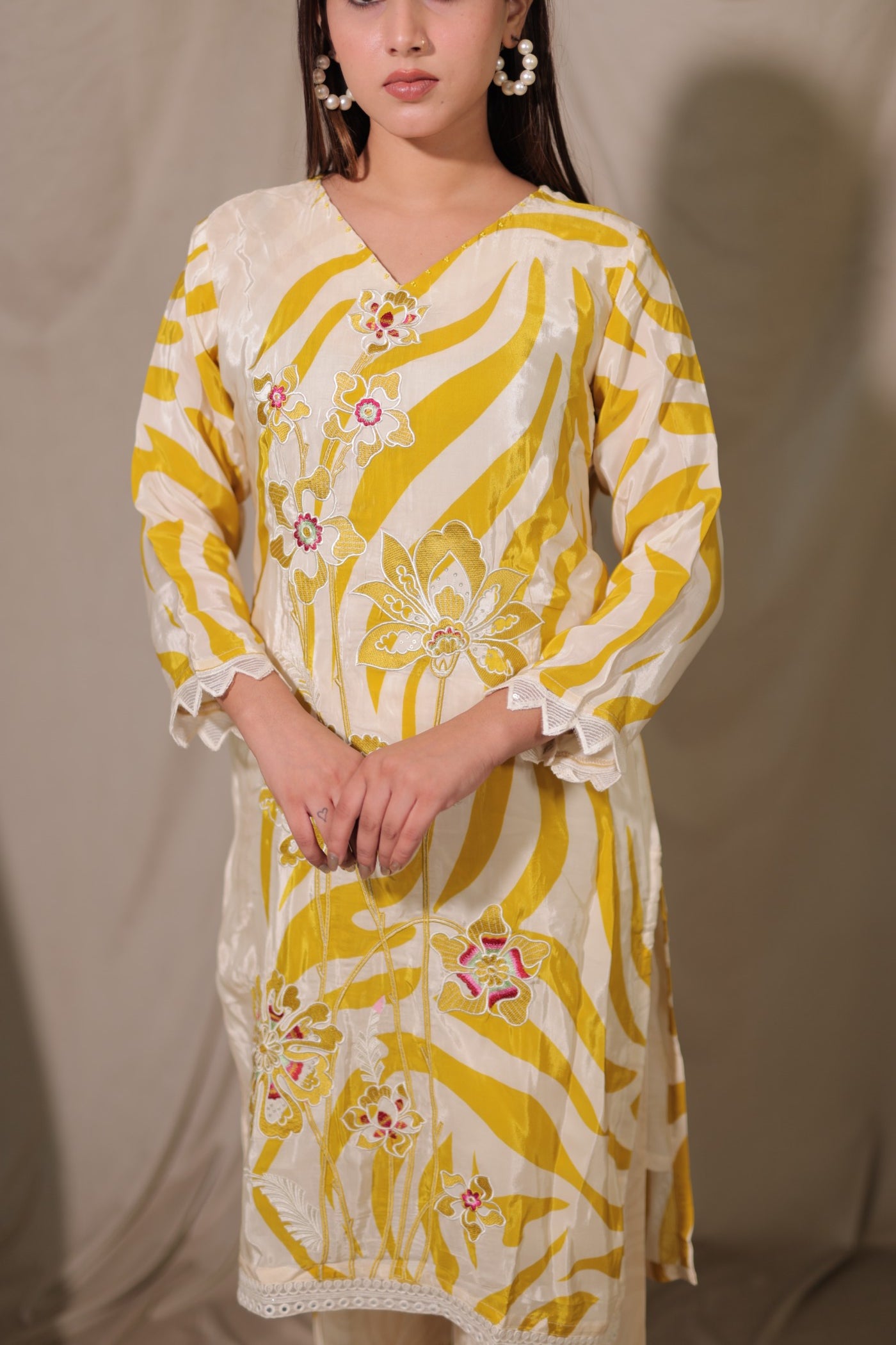 Roohani Set