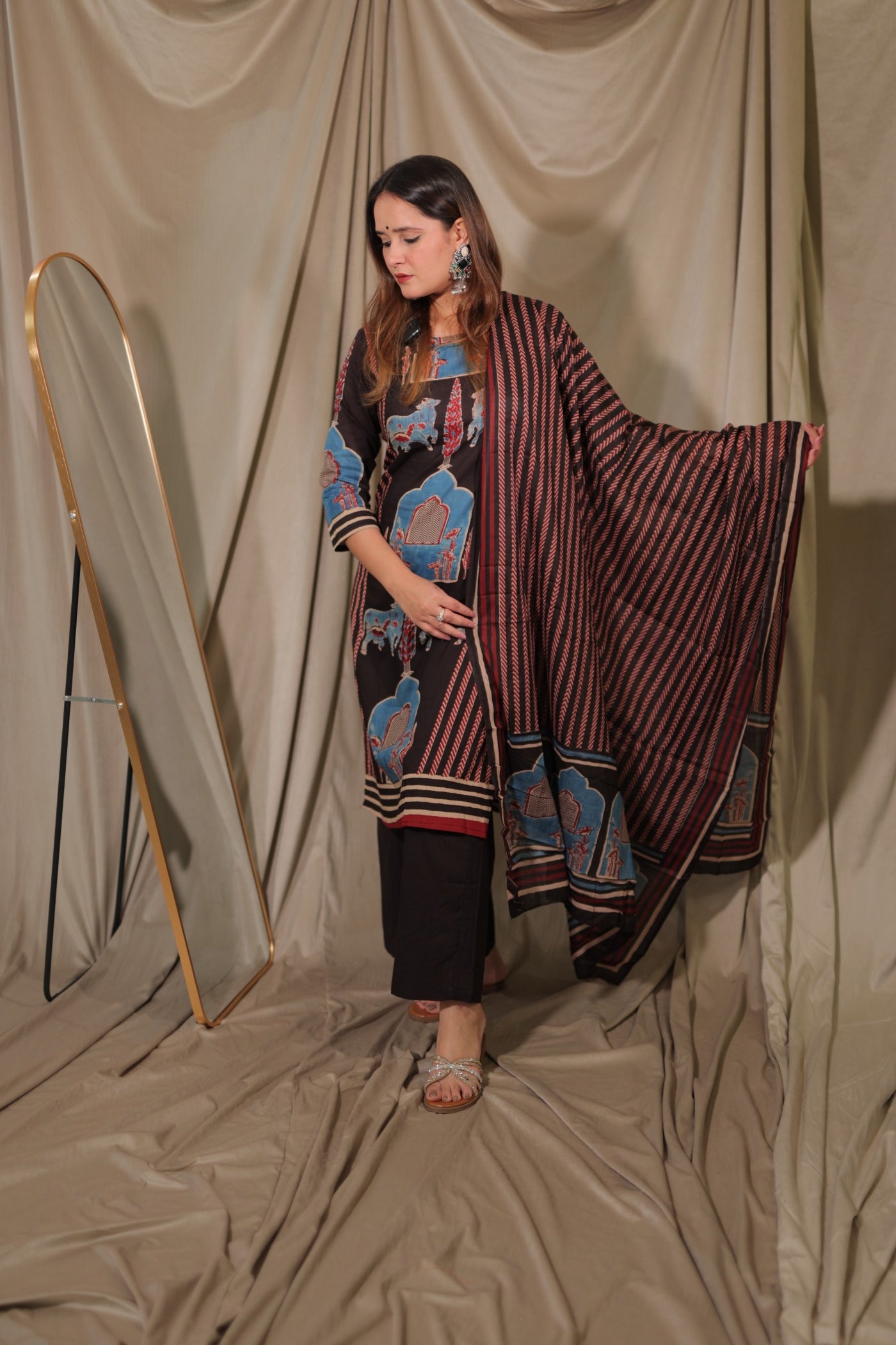 Jharokha 3 pc Set