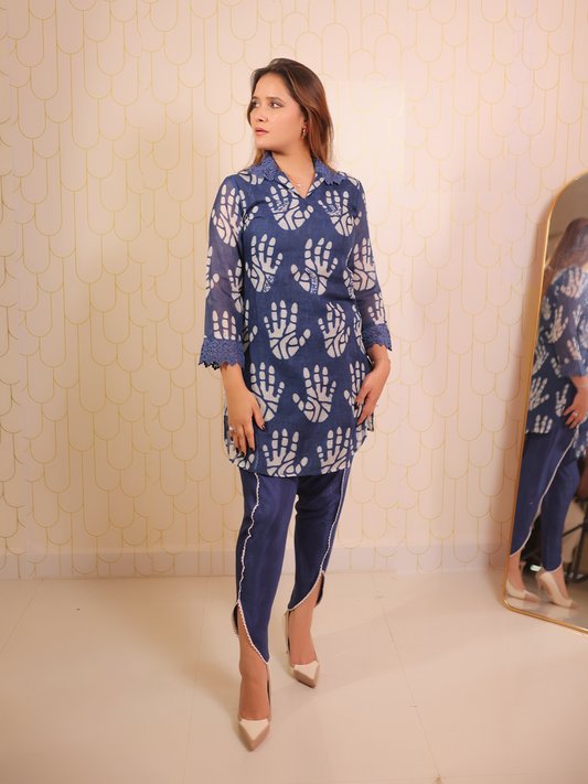 Hand Print Blue Tulip