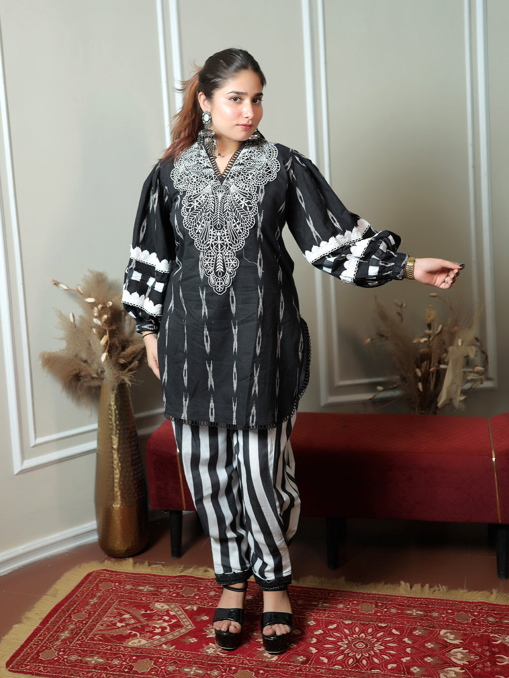 Black n white striped Set