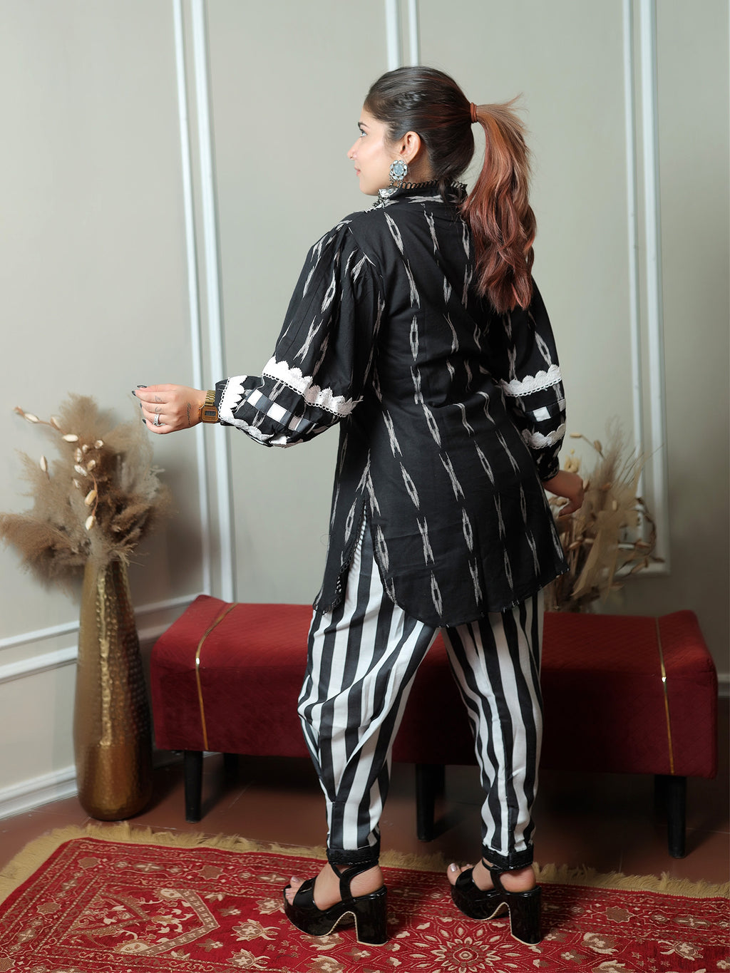 Black n white striped Set