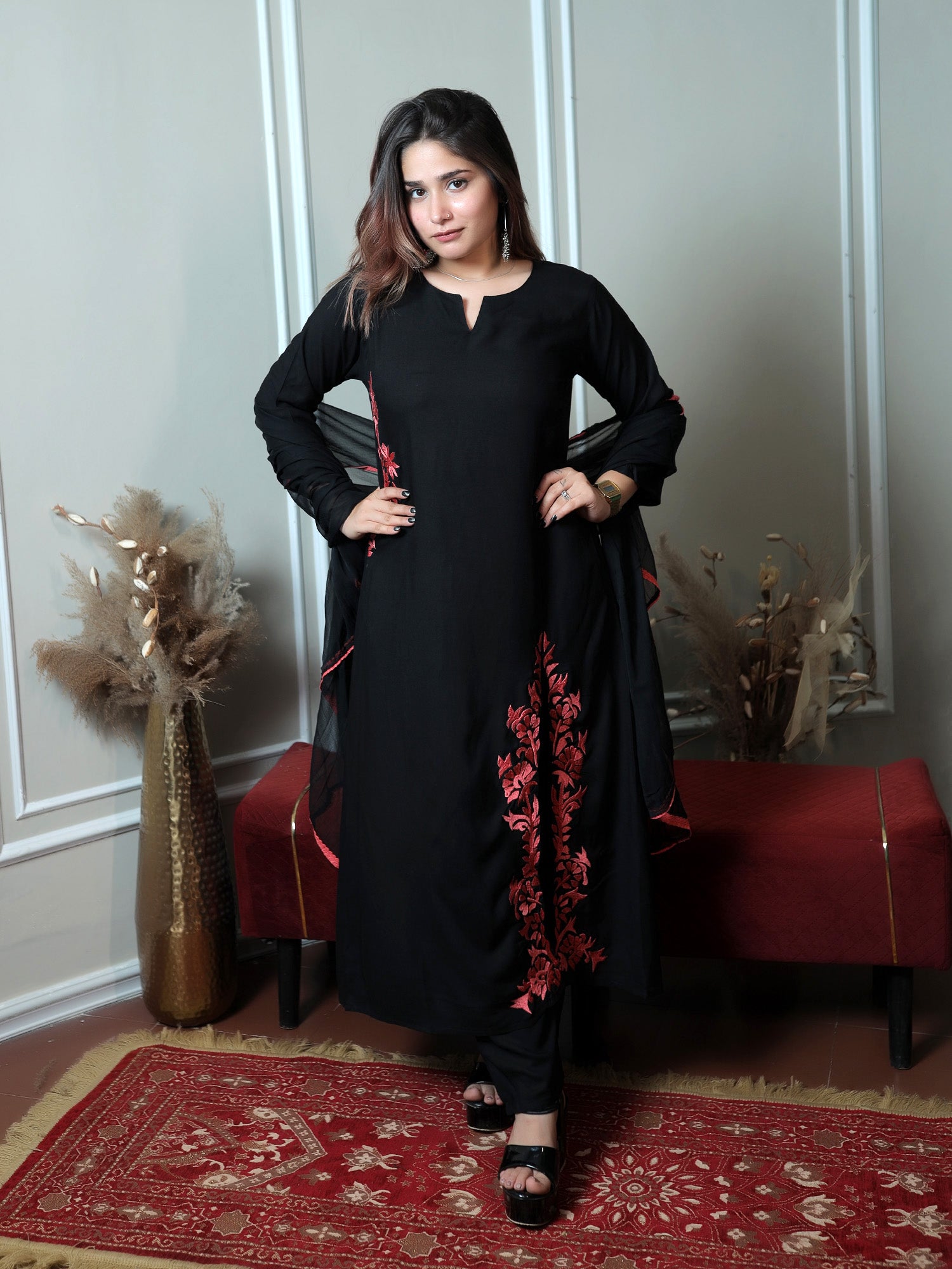Black red slit suit Set