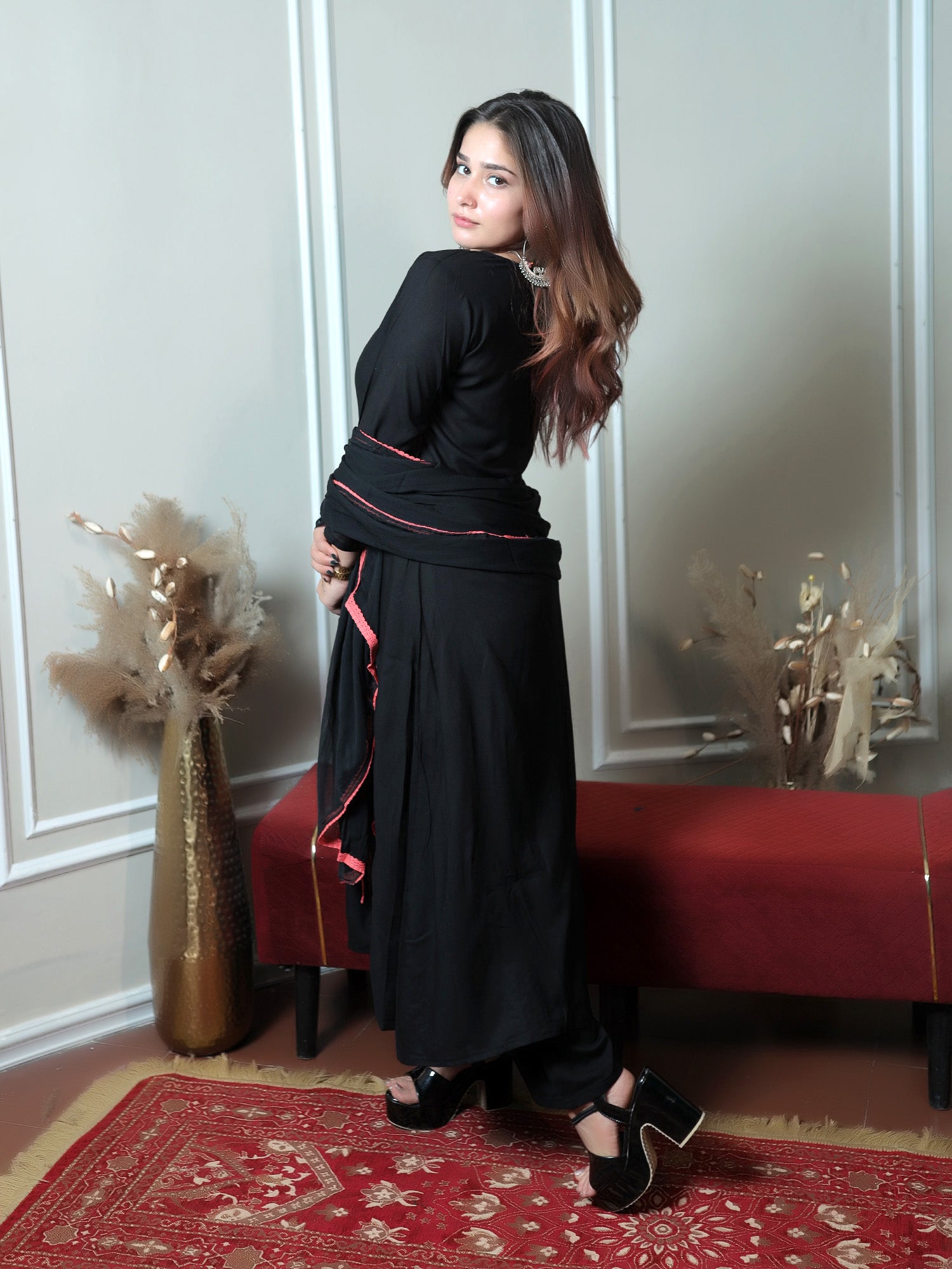 Black red slit suit Set