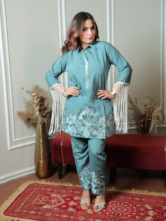 Blue fringe set