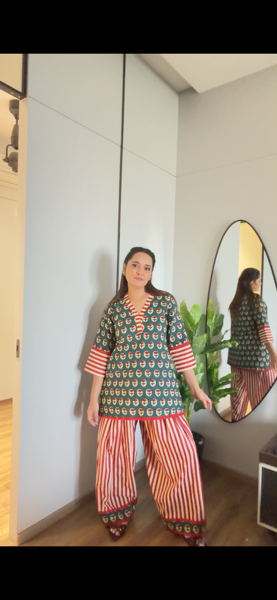 Jashn Stripe Set